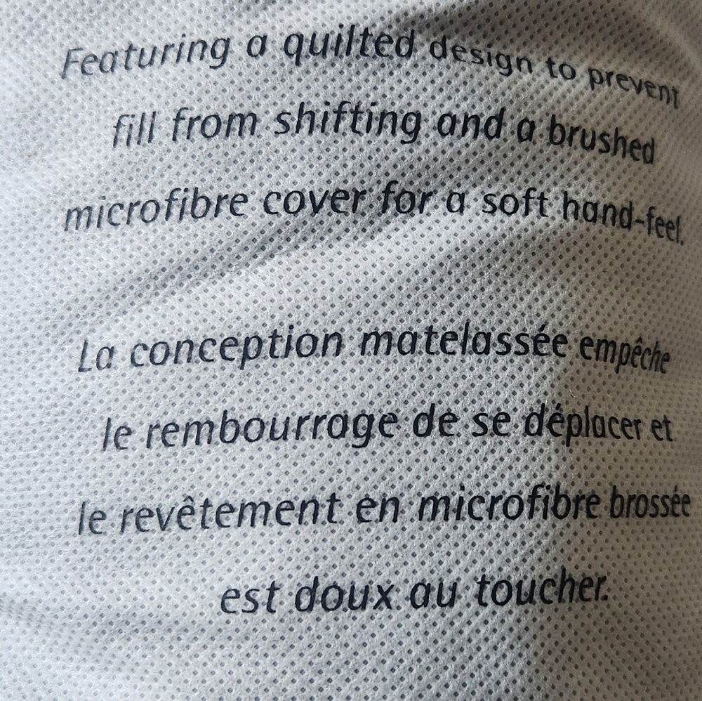 Weighted Throw Filled With Glass Beads. Brushed Microfibre Cover. 8 lbs. NEW - Picture 3 of 5
